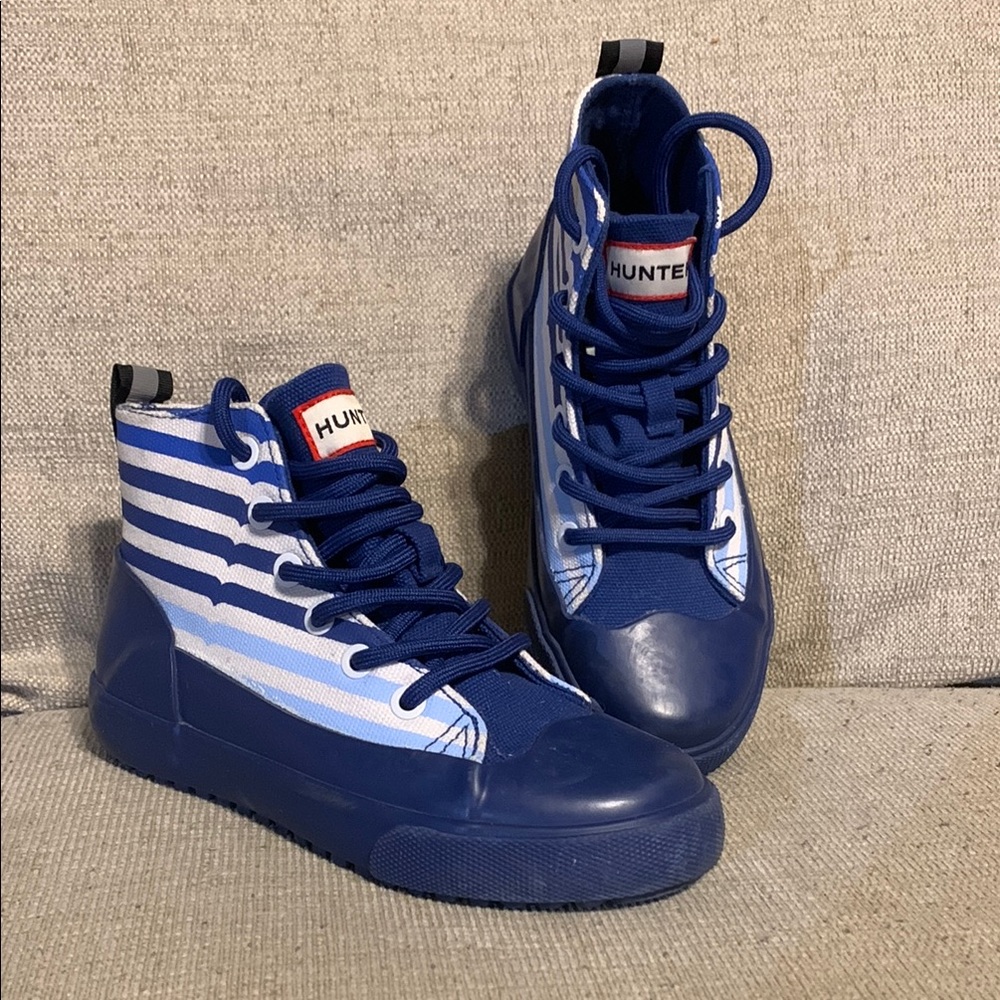 Hunter Blue and White Boys High-Top Sneakers